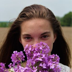 Meet your Posher, Julia